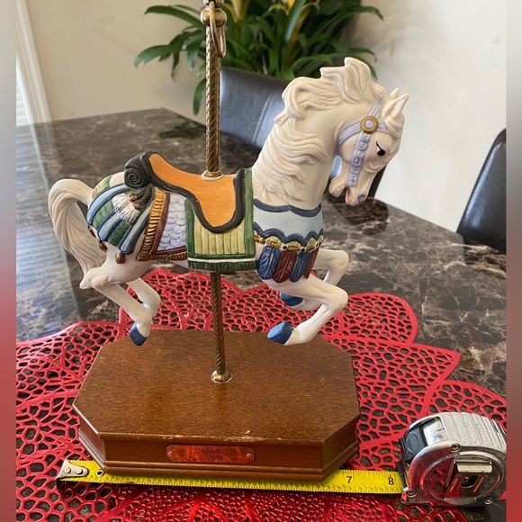 VINTAGE CAROUSEL HORSE FIGURINE 🎠 - Picture 10 of 16